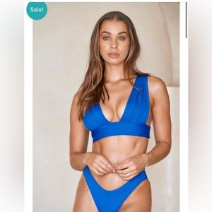 Monday swim aruba top